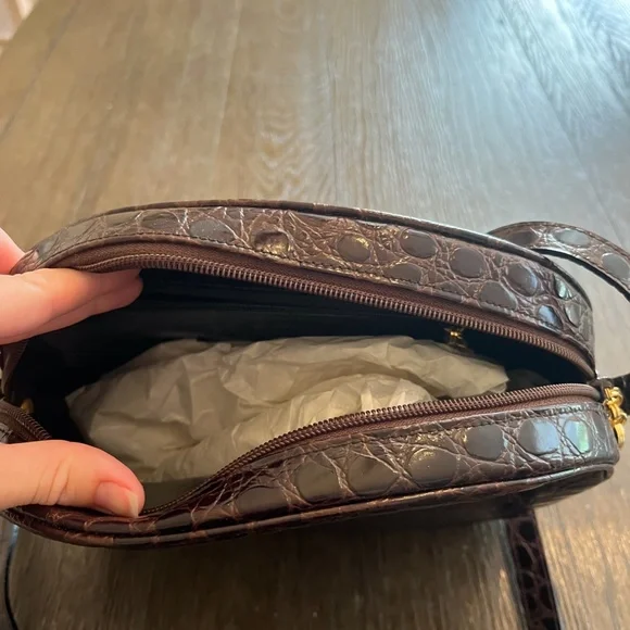 Salvatore Ferragamo Croc Embossed Leather Crossbody bag - Picture 2 of 5